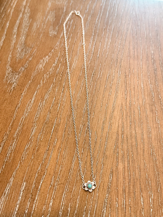 Kingman Turquoise Daisy Sterling Silver Necklace