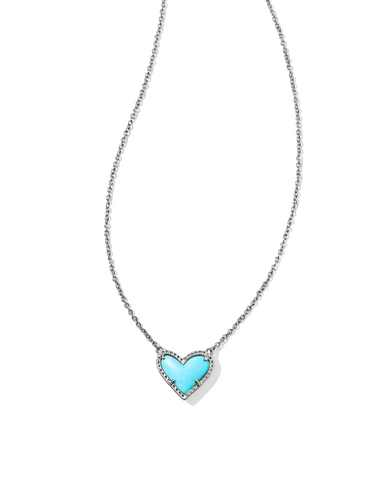 Ari Heart Pendant Necklace in Silver Turquoise Magnesite