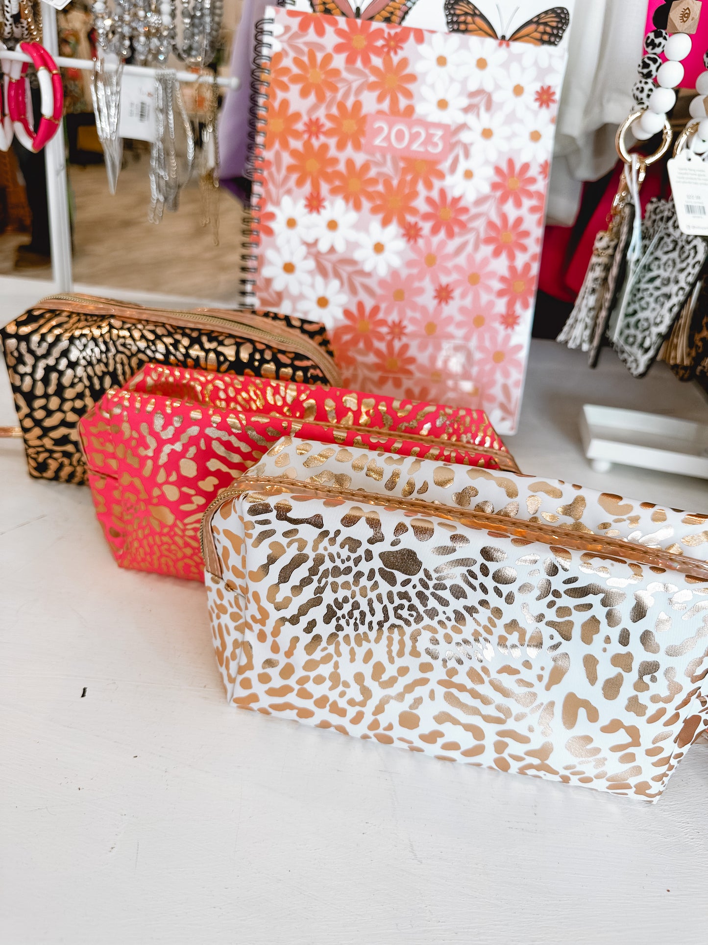 Load image into Gallery viewer, Metallic Leopard Cosmetic Bag
